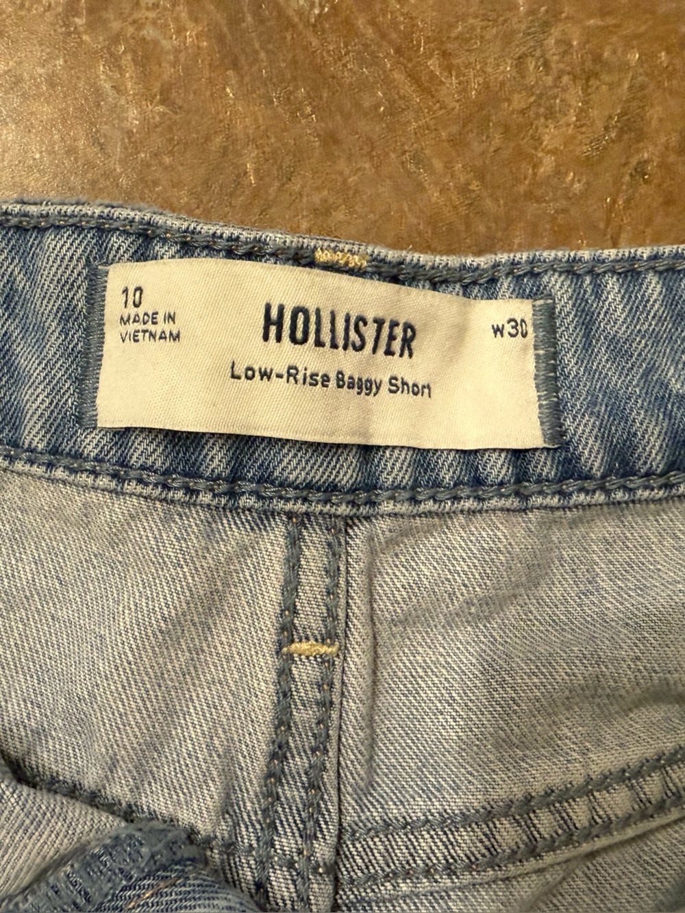 Hollister Low-Rise Baggy Jean Shorts Light Blue - Picture 3 of 4